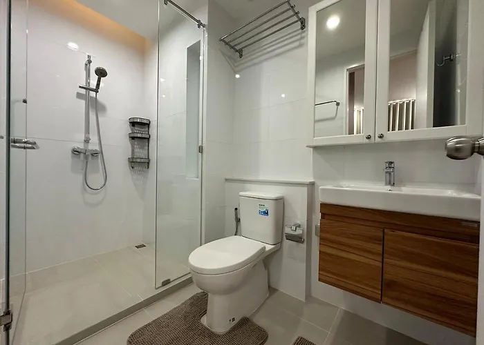6th Avenue Sukhumvit Bkk 306 Bts Asoke Sofabed *