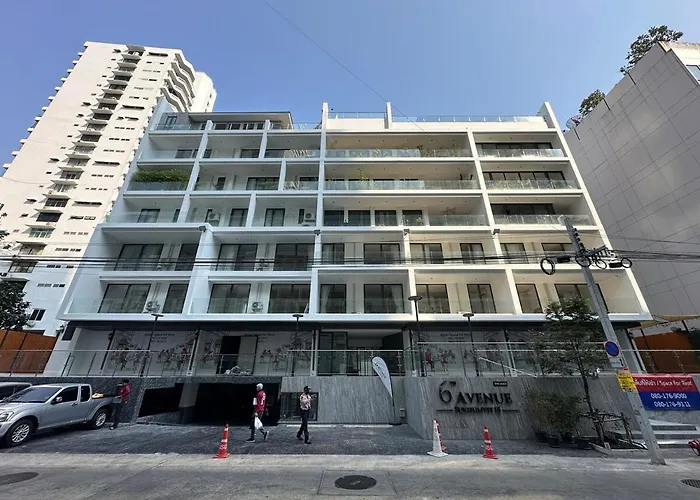 6th Avenue Sukhumvit Bkk 306 Bts Asoke Sofabed *